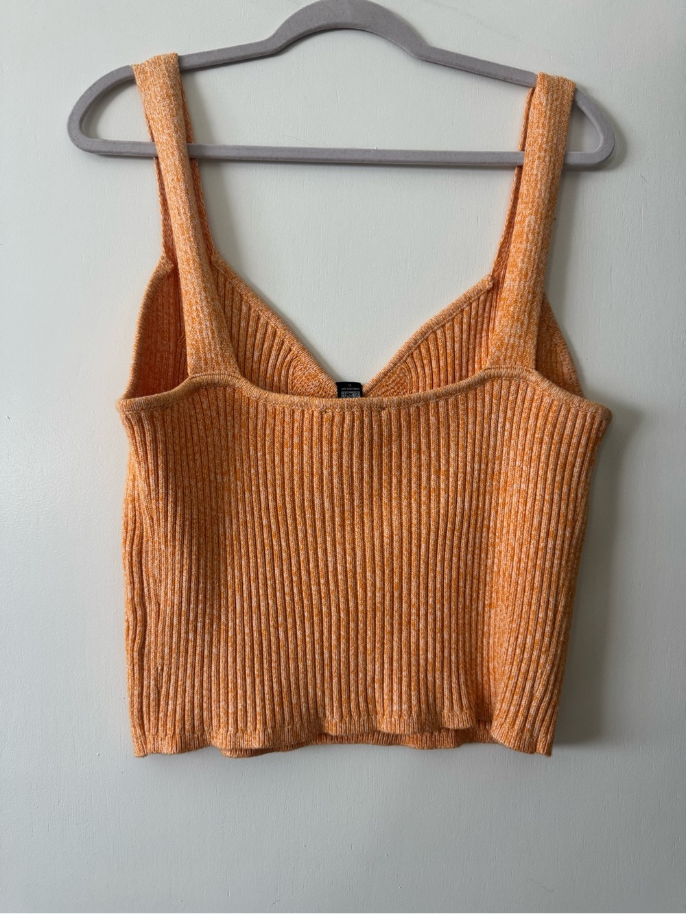 Express Orange Cable Ribbed V-Neck Tank - Picture 5 of 5